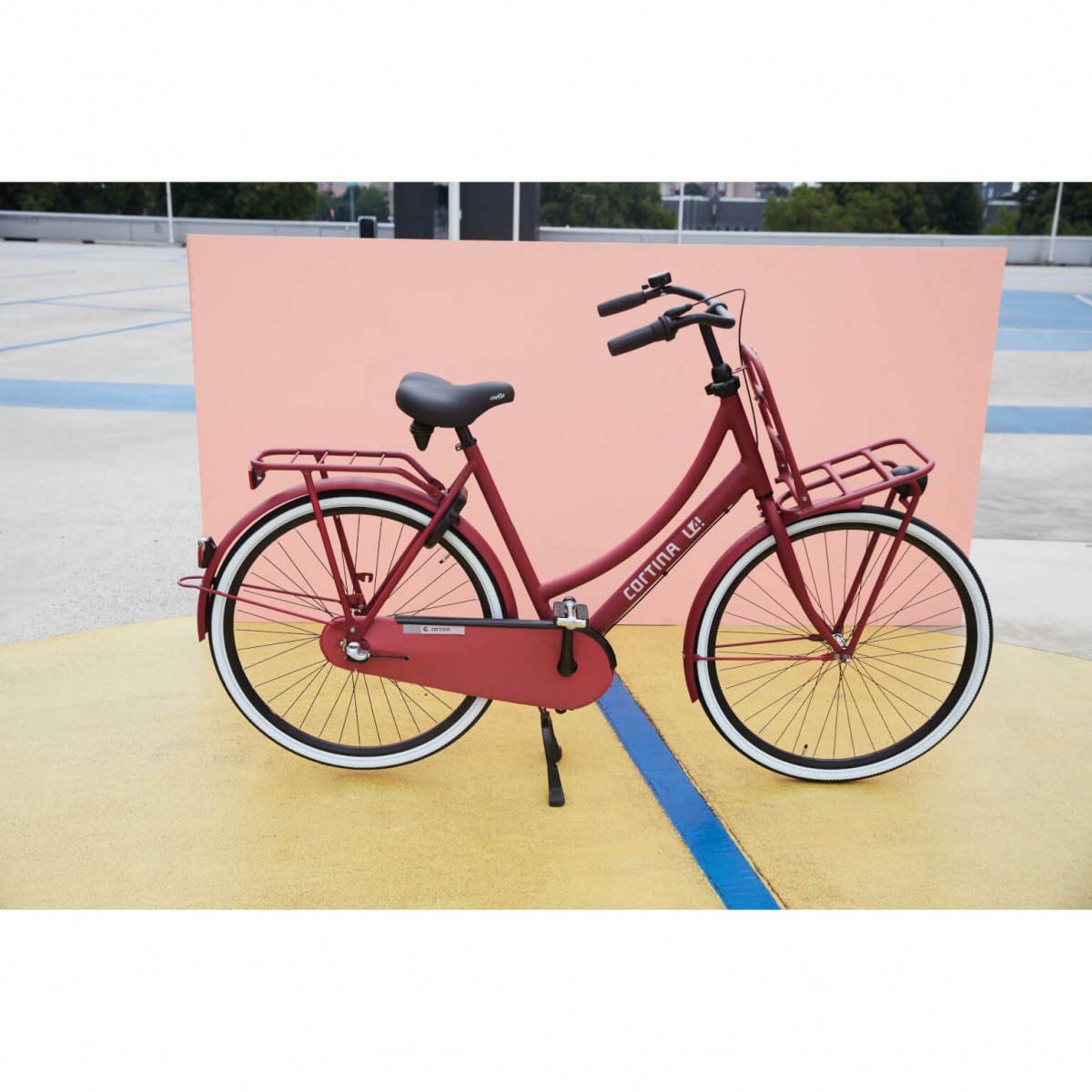 Cortina U4 Transport Raspberry Matt RN3 DAMES 2022 - Fiets Boek  Fietsenwinkel en Full Union Dealer Amersfoort