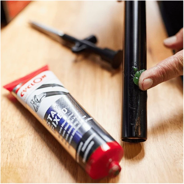 Cyclon OLIE STAY FIXED CARBON ASS PASTE 150ML KRT